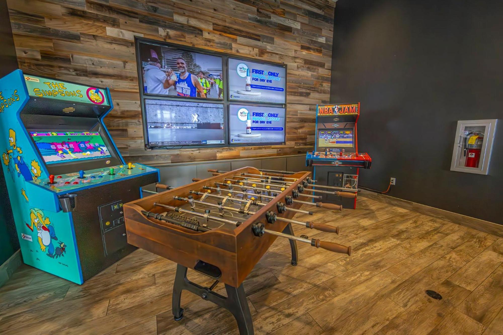 Holiday Inn & Suites Nashville Downtown Broadway Esterno foto