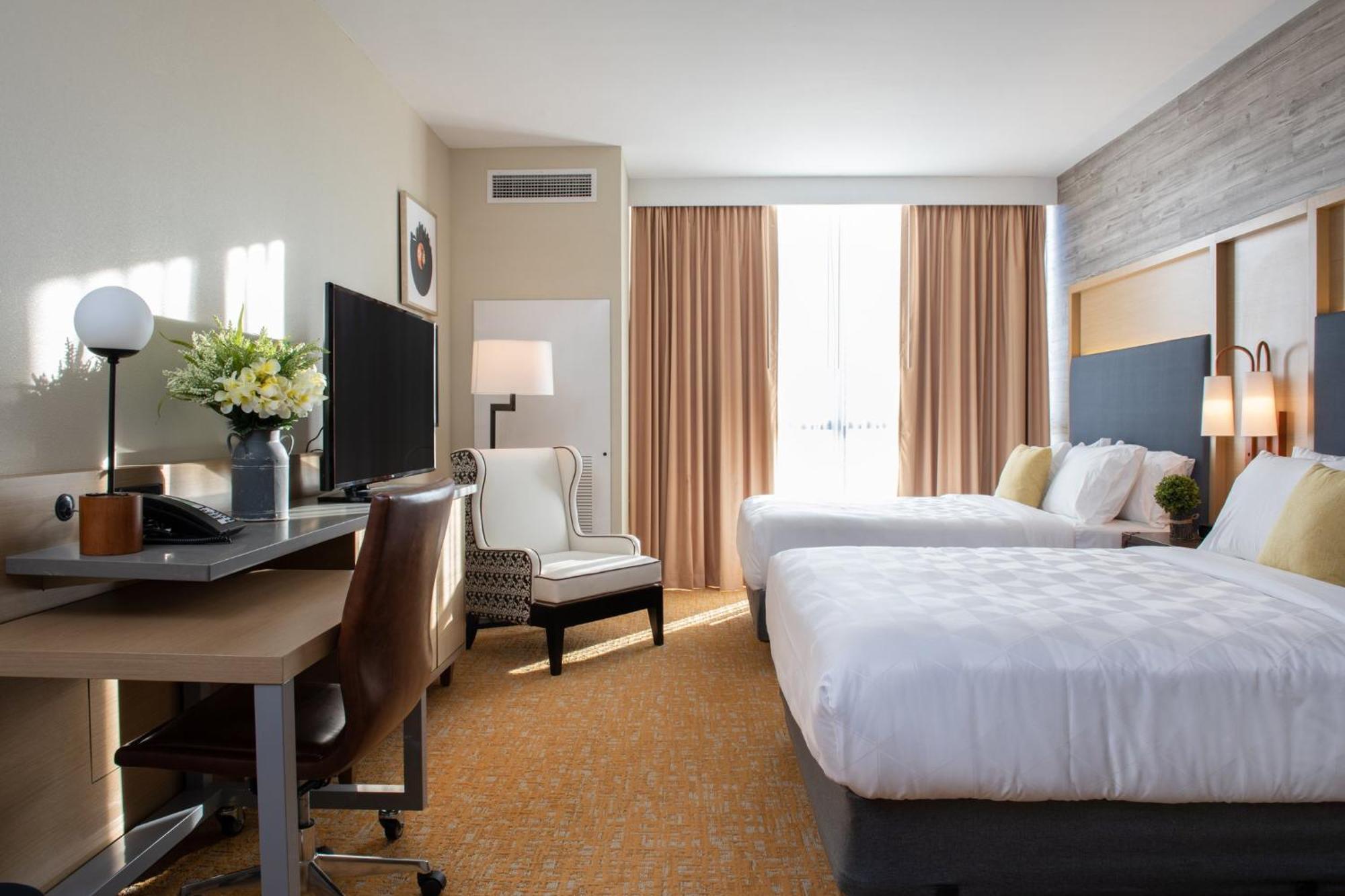 Holiday Inn & Suites Nashville Downtown Broadway Esterno foto