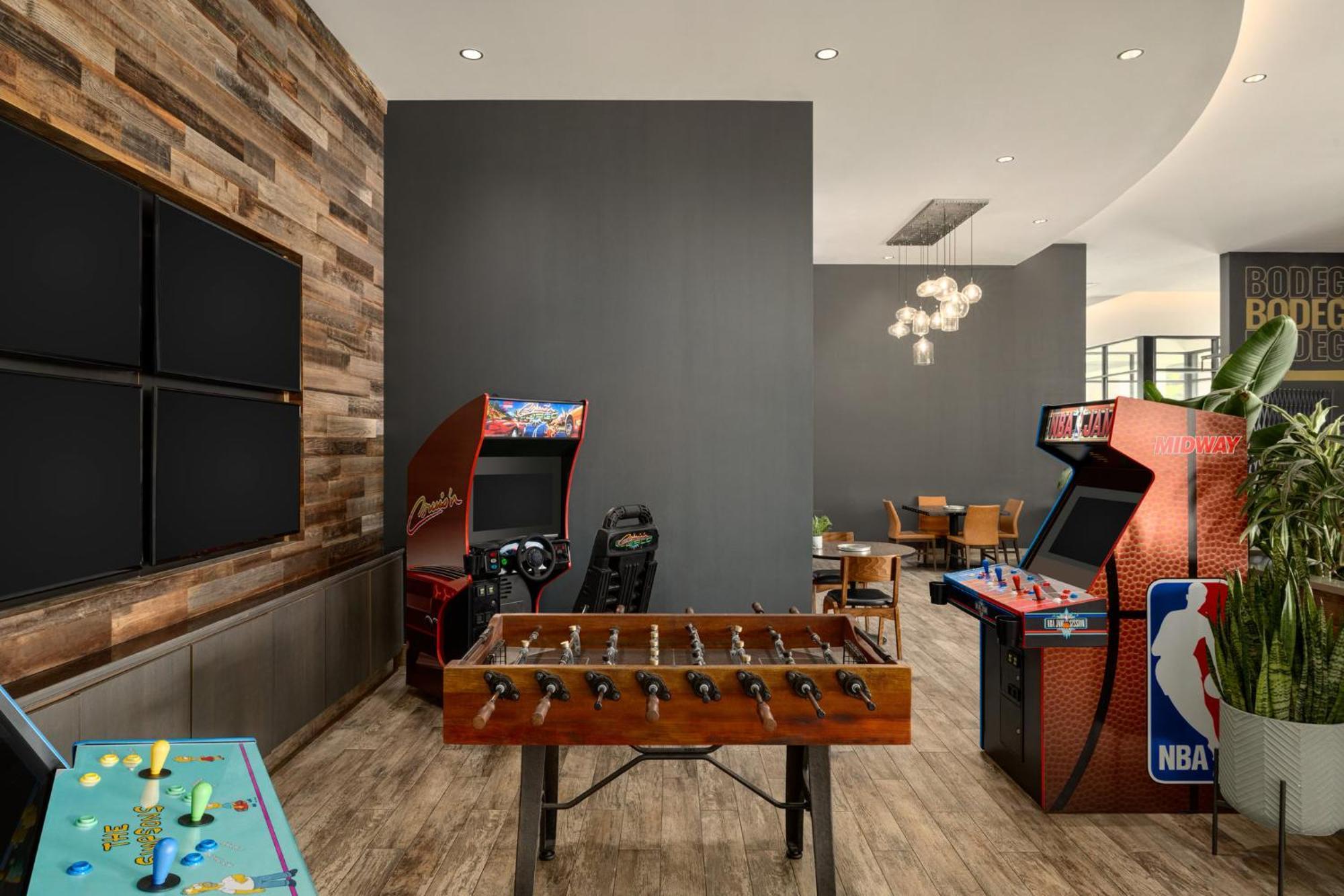 Holiday Inn & Suites Nashville Downtown Broadway Esterno foto