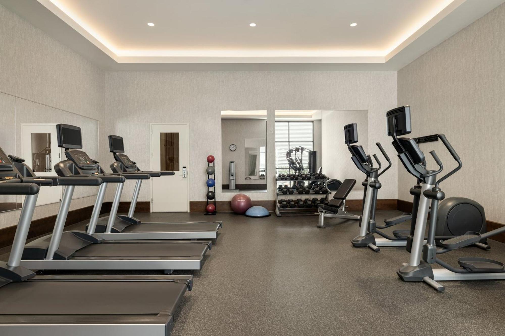 Holiday Inn & Suites Nashville Downtown Broadway Esterno foto